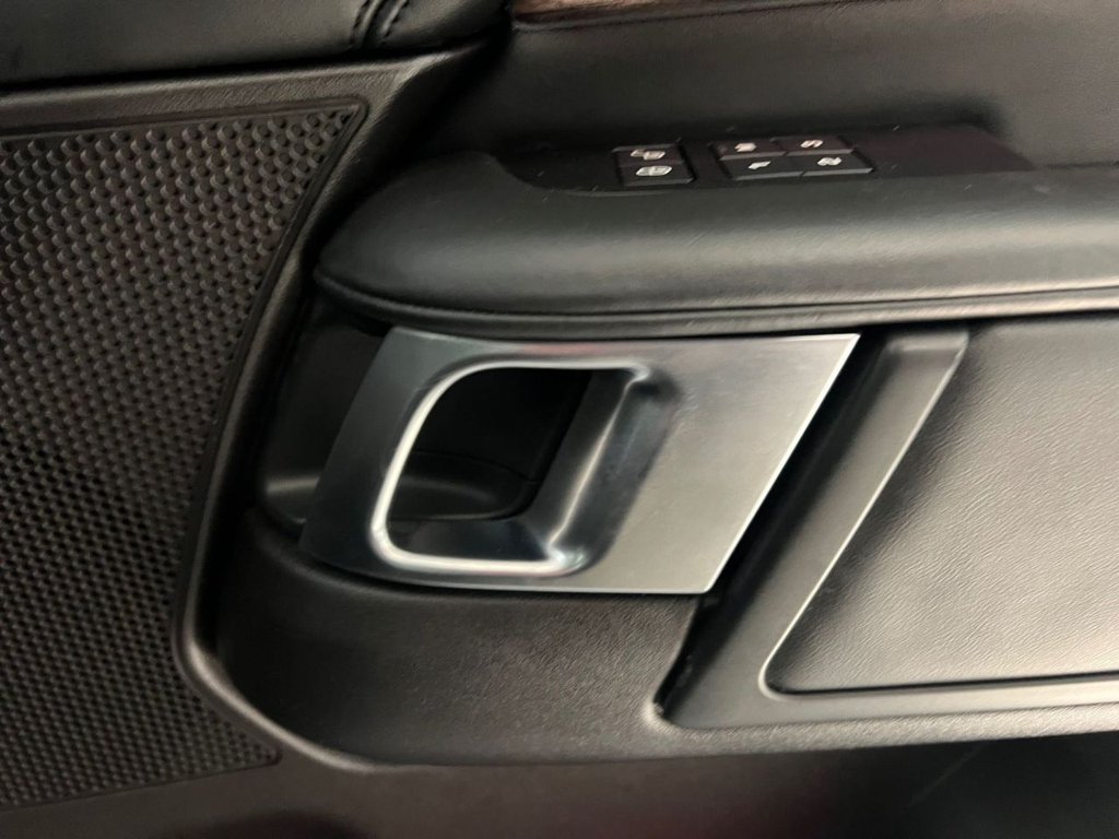 Used Land Rover Discovery 2017 for sale - 77319634: Photo 29