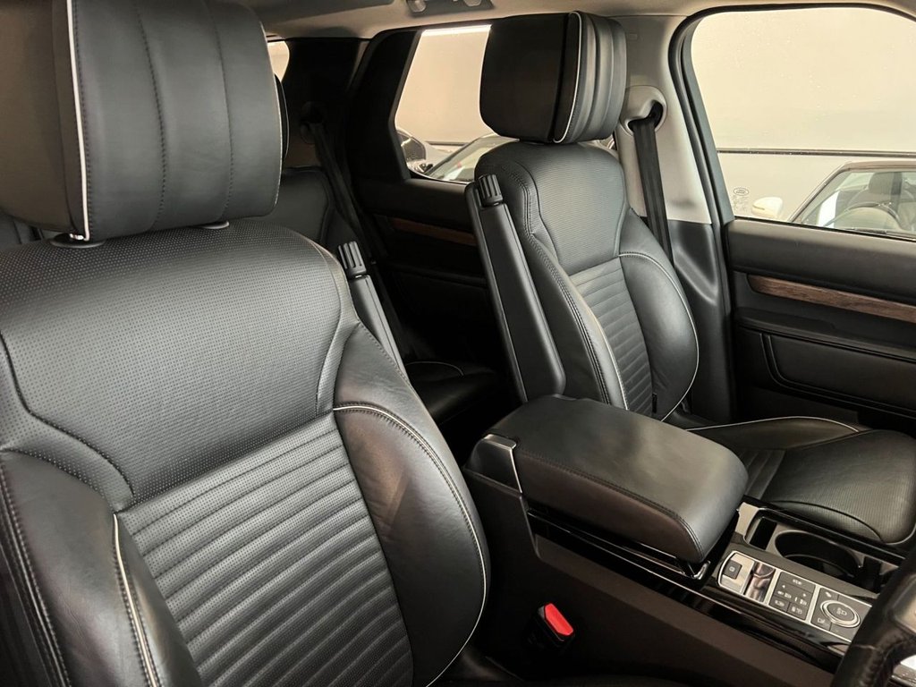 Used Land Rover Discovery 2017 for sale - 77319634: Photo 32