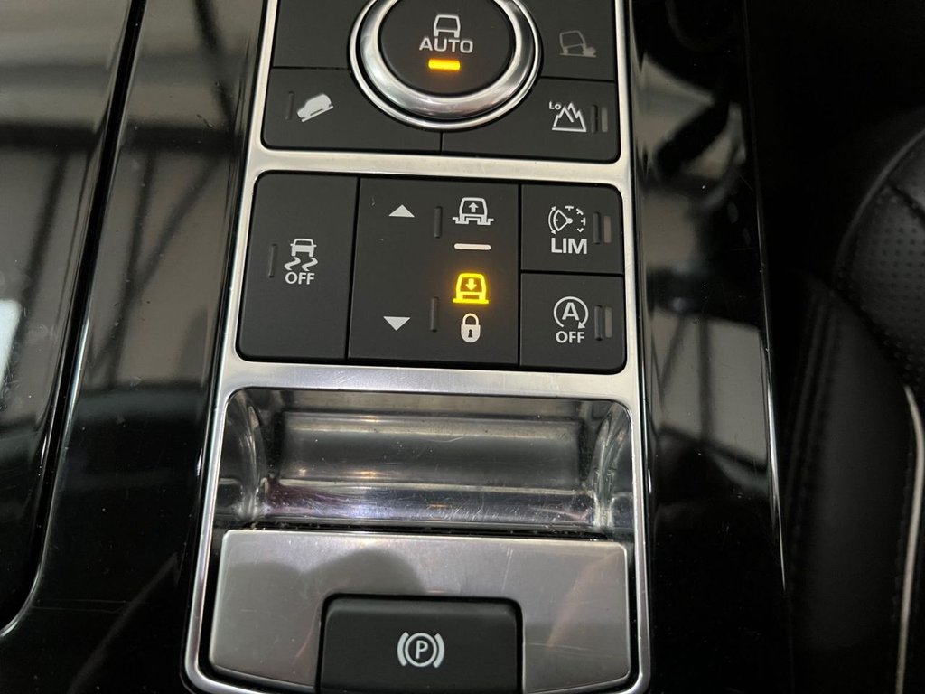 Used Land Rover Discovery 2017 for sale - 77319634: Photo 44