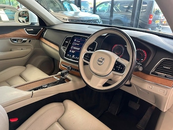 Used Volvo XC90 2017 for sale - 79358138: Photo