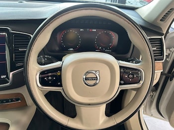 Used Volvo XC90 2017 for sale - 79358138: Photo