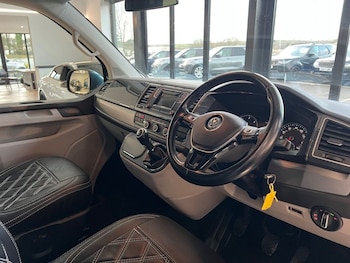 Used Volkswagen Transporter 2019 for sale - 77048904: Photo