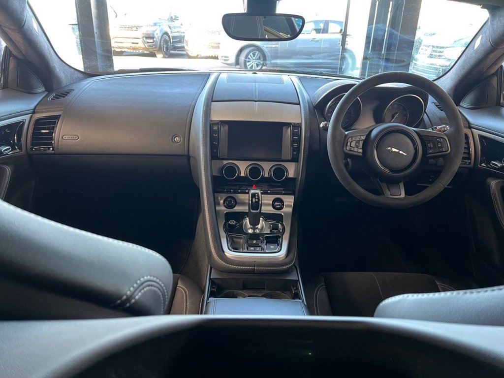 Used Jaguar F-Type 2013 for sale - 76941526: Photo 16