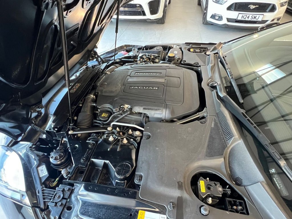 Used Jaguar F-Type 2013 for sale - 76941526: Photo 23