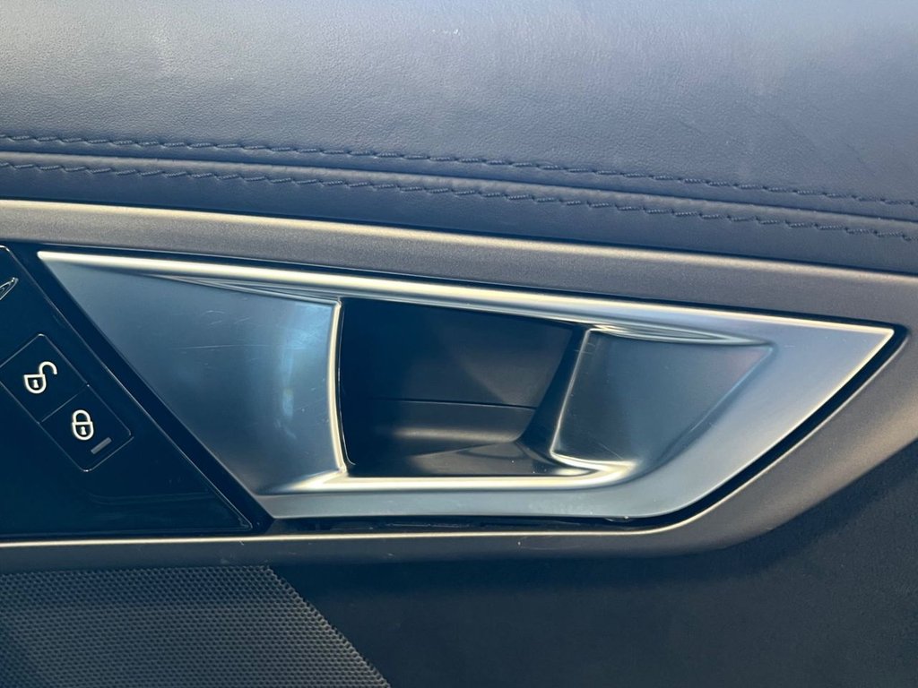 Used Jaguar F-Type 2013 for sale - 76941526: Photo 27