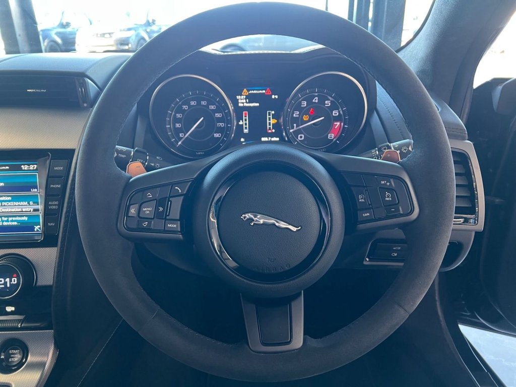 Used Jaguar F-Type 2013 for sale - 76941526: Photo 4