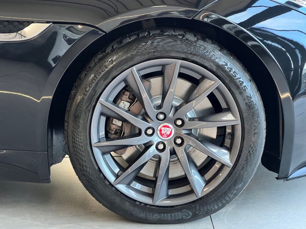 Used Jaguar F-Type 2013 for sale - 76941526: Photo 8