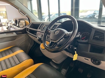 Used Volkswagen Transporter 2018 for sale - 77668924: Photo