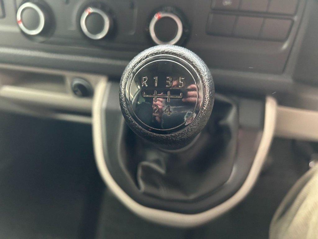 Used Volkswagen Transporter Shuttle 2019 for sale - 77764974: Photo 41