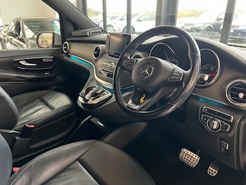 Used Mercedes-Benz V-Class 2016 for sale - 77421948: Photo