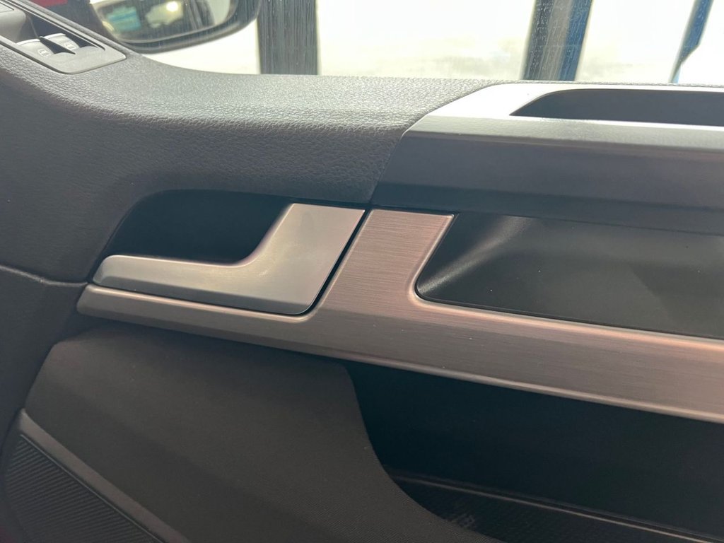 Used Volkswagen Caravelle 2017 for sale - 77685259: Photo 28