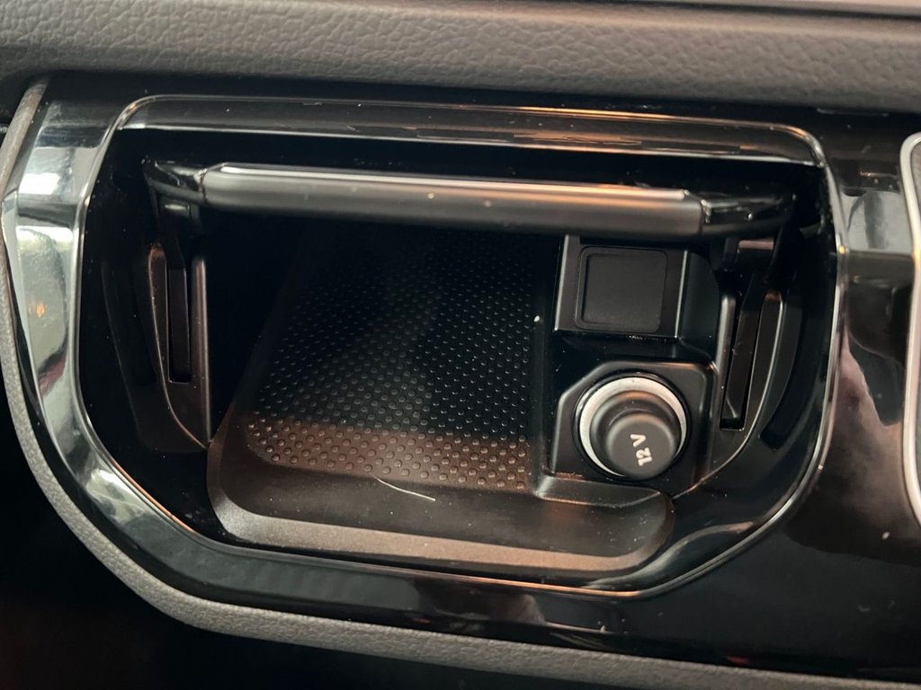 Used Volkswagen Caravelle 2017 for sale - 77685259: Photo 42