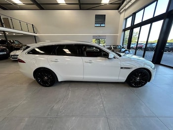 Used Jaguar XF 2018 for sale - 79103794: Photo