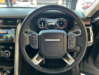Used Land Rover Discovery 2018 for sale - 79166144: Photo