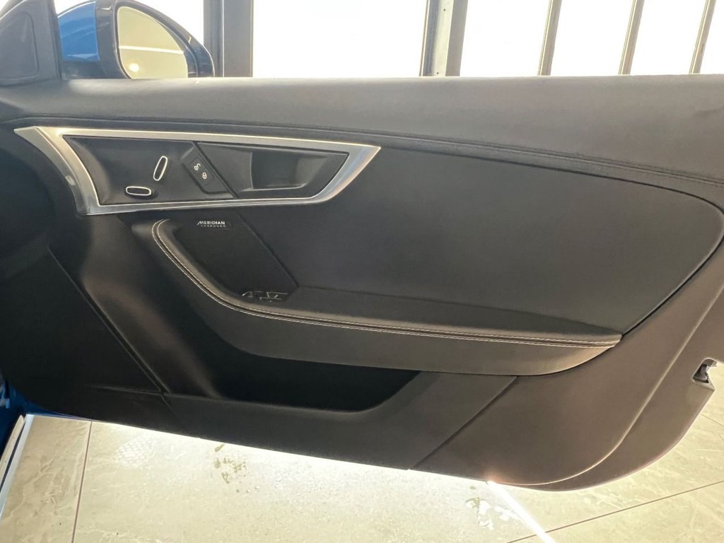 Used Jaguar F-Type 2017 for sale - 77313170: Photo 30