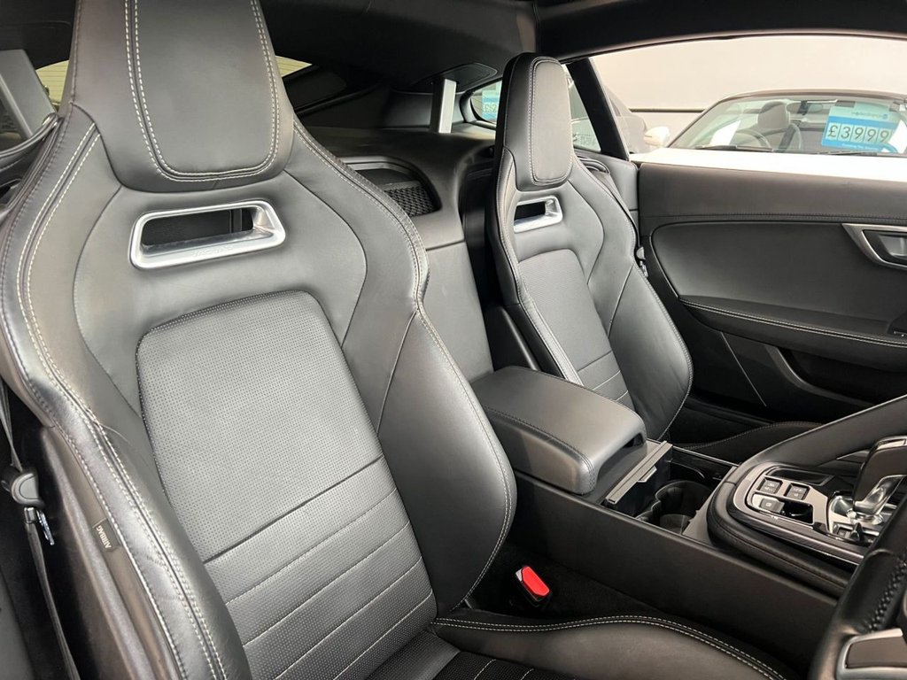 Used Jaguar F-Type 2017 for sale - 76855111: Photo 36