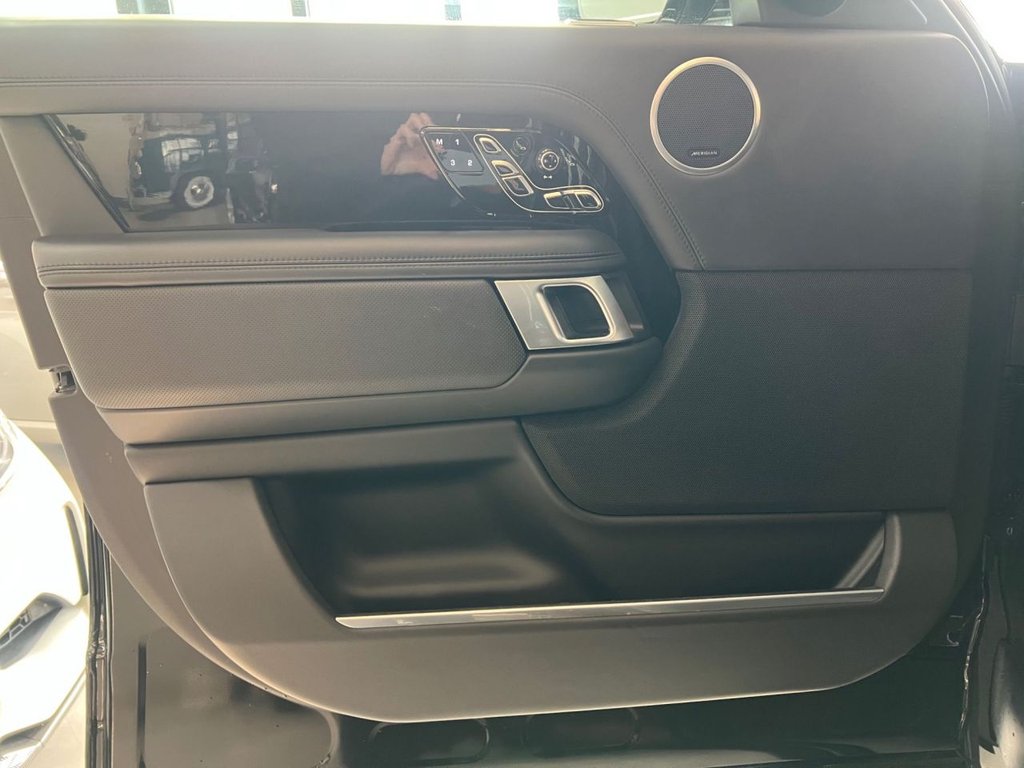 Used Land Rover Range Rover 2018 for sale - 76333749: Photo 48