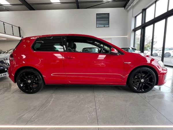 Used Volkswagen Golf 2014 for sale - 76235427: Photo 2