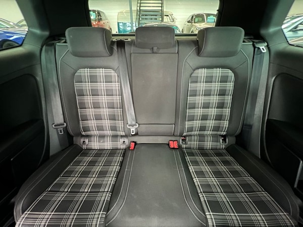 Used Volkswagen Golf 2014 for sale - 76235427: Photo 39