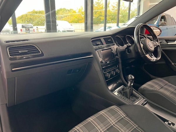 Used Volkswagen Golf 2014 for sale - 76235427: Photo 46