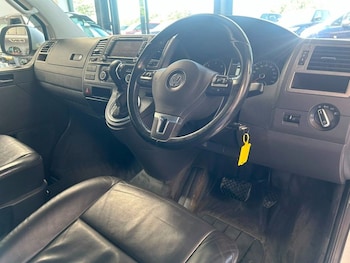 Used Volkswagen Caravelle 2014 for sale - 79187134: Photo