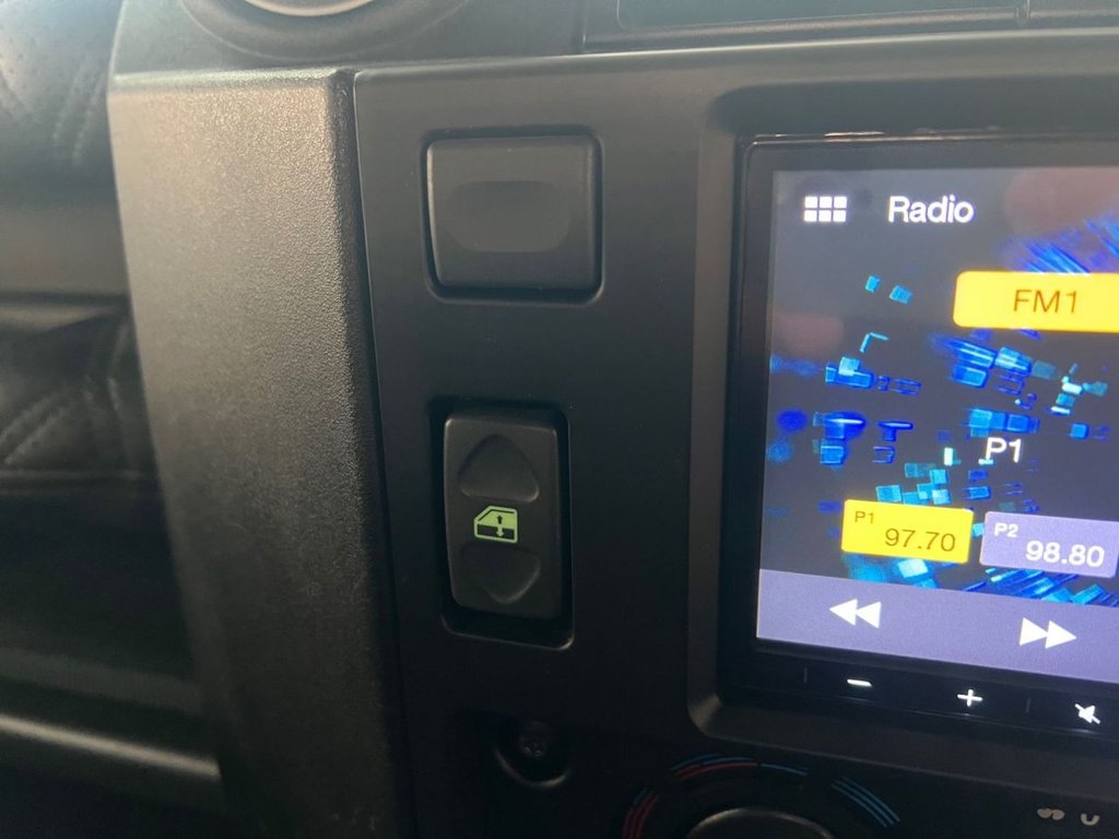 Used Land Rover Defender 2012 for sale - 77276530: Photo 31