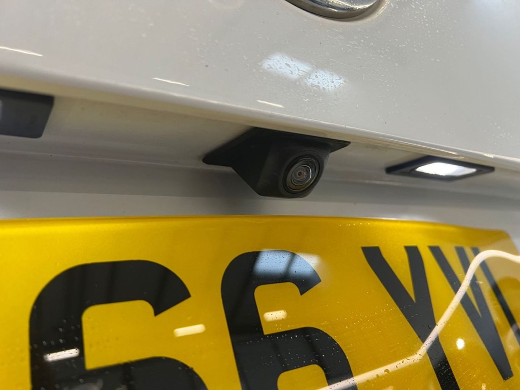 Used Volkswagen Caravelle 2016 for sale - 77121970: Photo 16