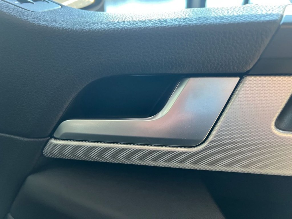 Used Volkswagen Caravelle 2016 for sale - 77121970: Photo 31