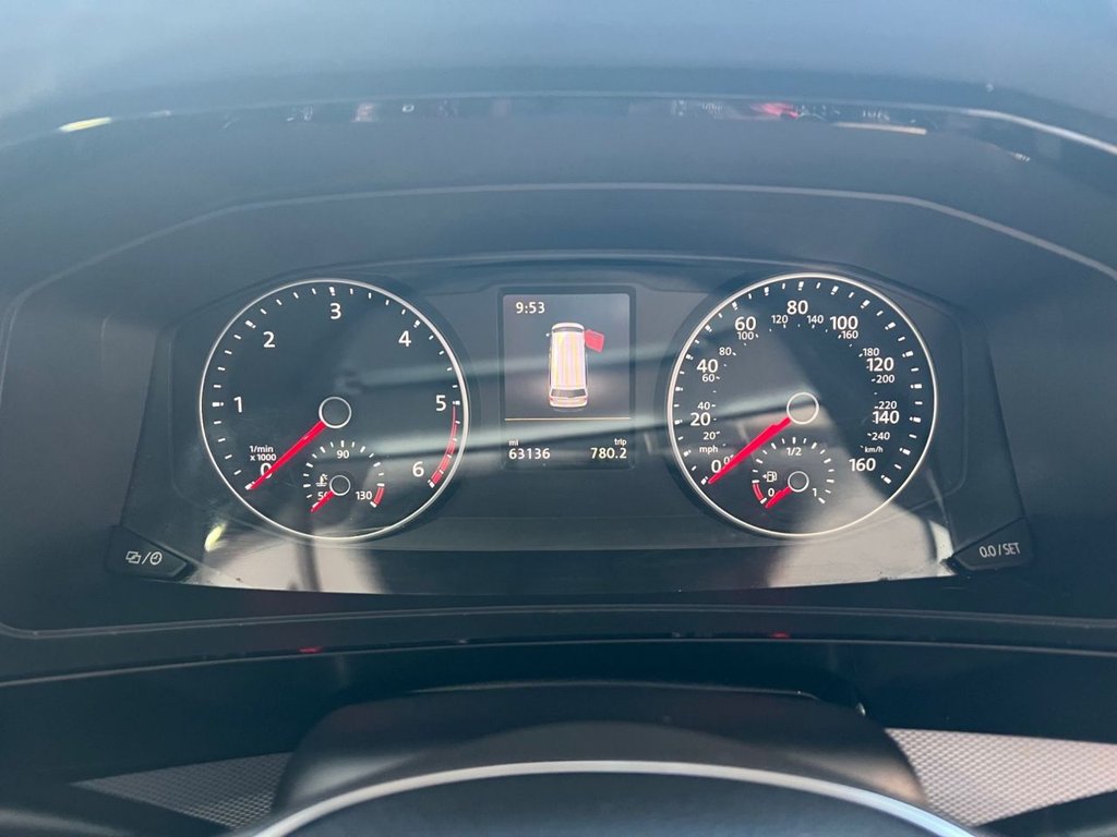 Used Volkswagen Caravelle 2016 for sale - 77121970: Photo 37