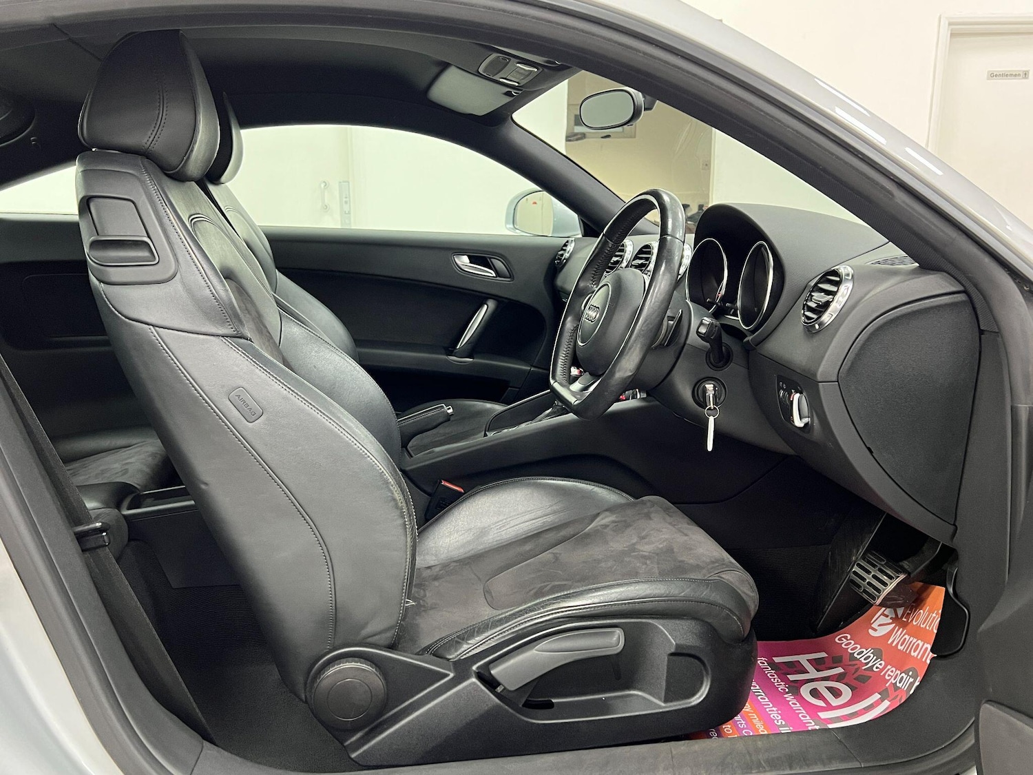 Used Audi TT 2011 for sale - 77203611: Photo 3