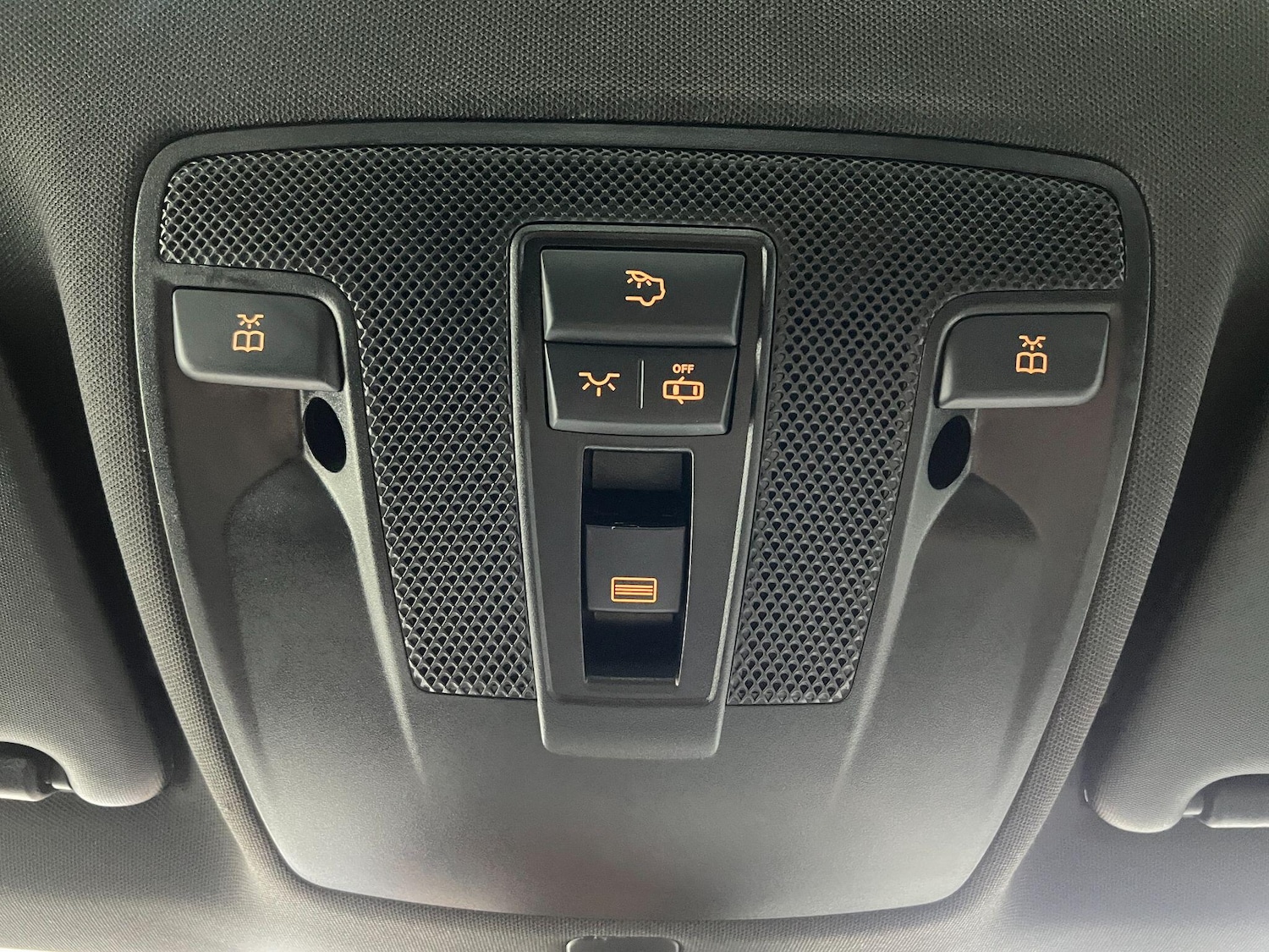 Used Mercedes-Benz A-Class 2015 for sale - 77230331: Photo 34