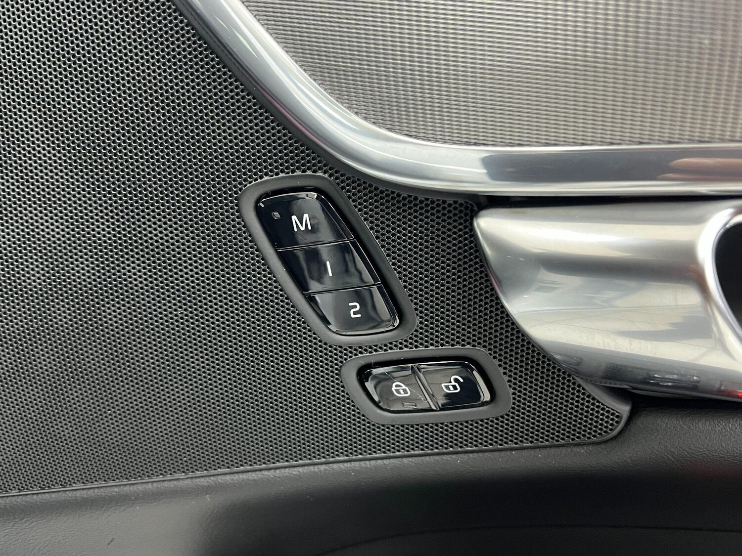 Used Volvo S90 2017 for sale - 76898302: Photo 27