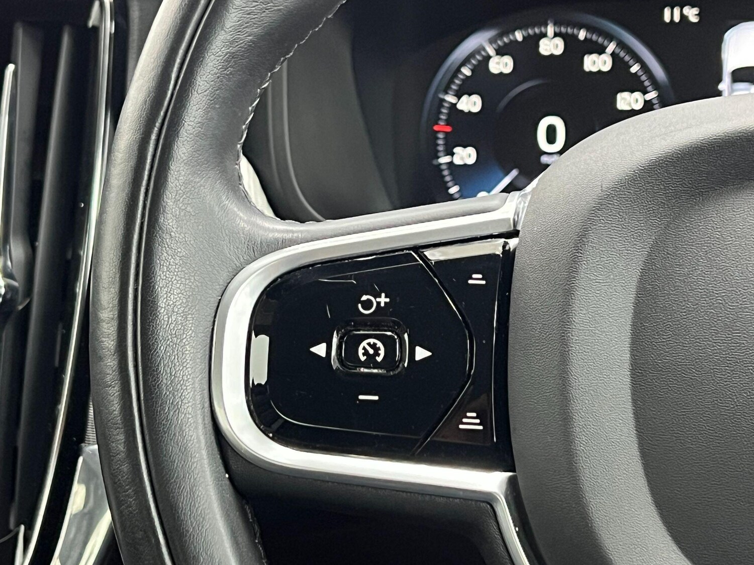 Used Volvo S90 2017 for sale - 76898302: Photo 29