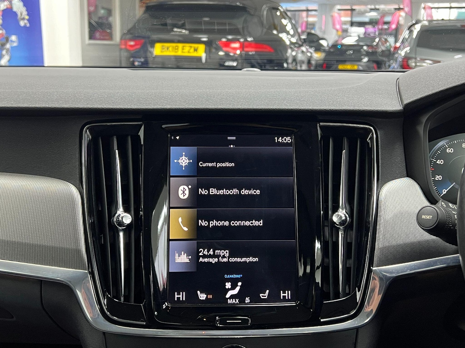 Used Volvo S90 2017 for sale - 76898302: Photo 3