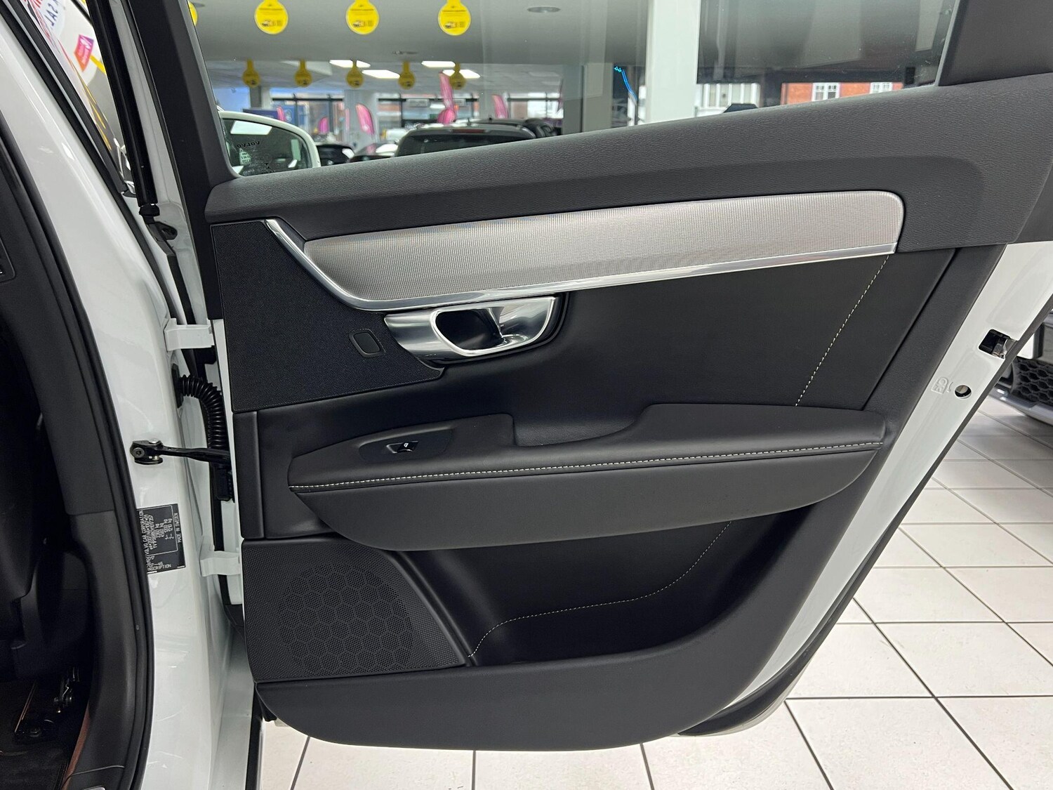 Used Volvo S90 2017 for sale - 76898302: Photo 35