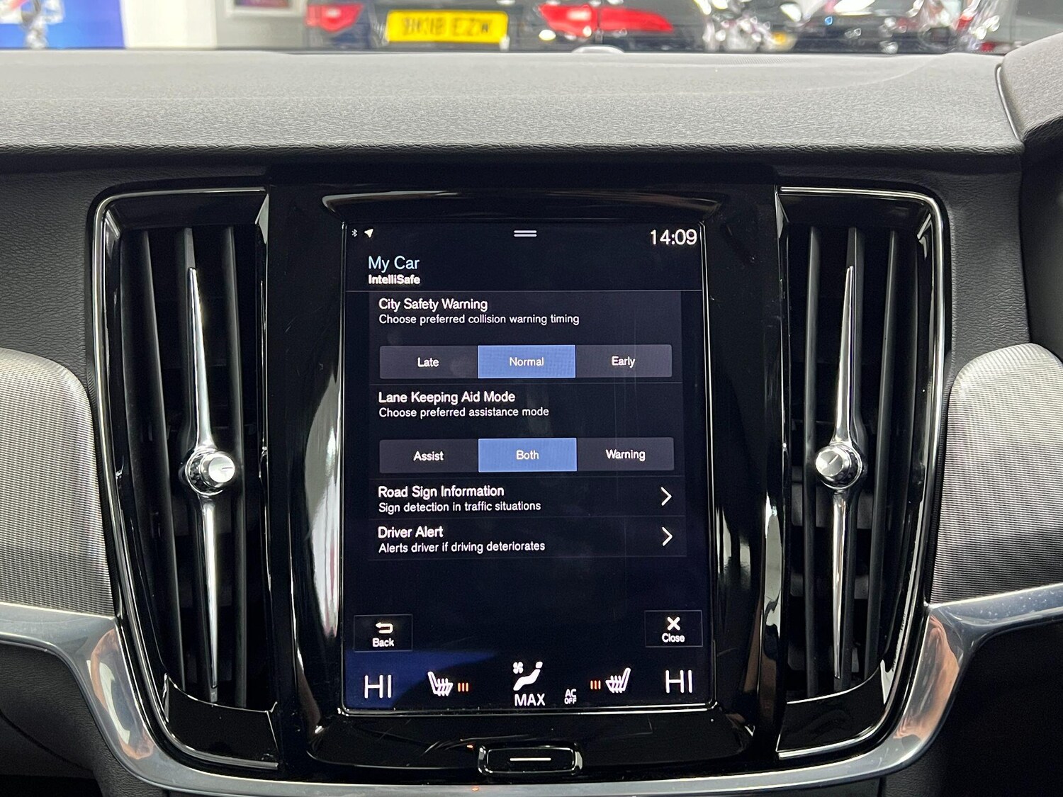 Used Volvo S90 2017 for sale - 76898302: Photo 64