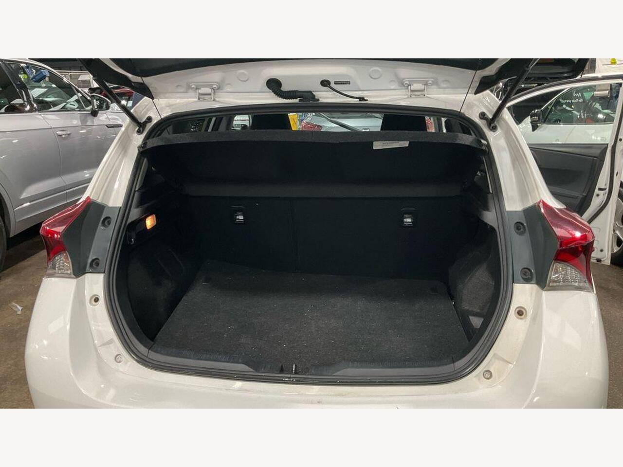 Used Toyota Auris 2018 for sale - 77795430: Photo 16