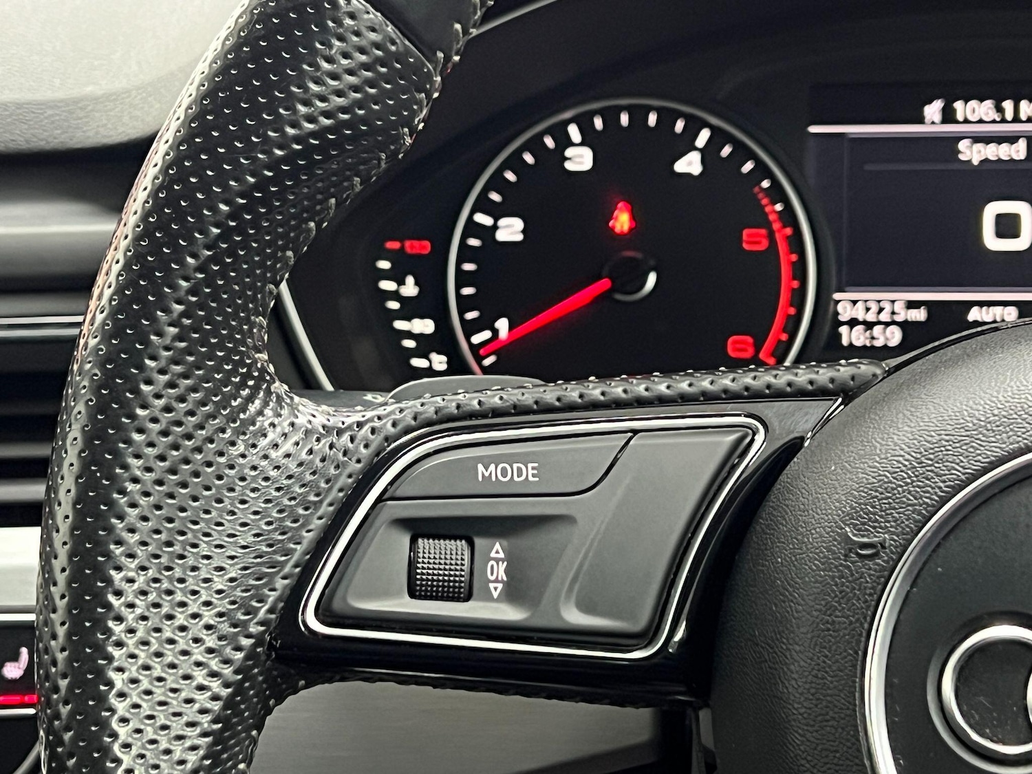 Used Audi A4 for sale - 77215749: Photo 27