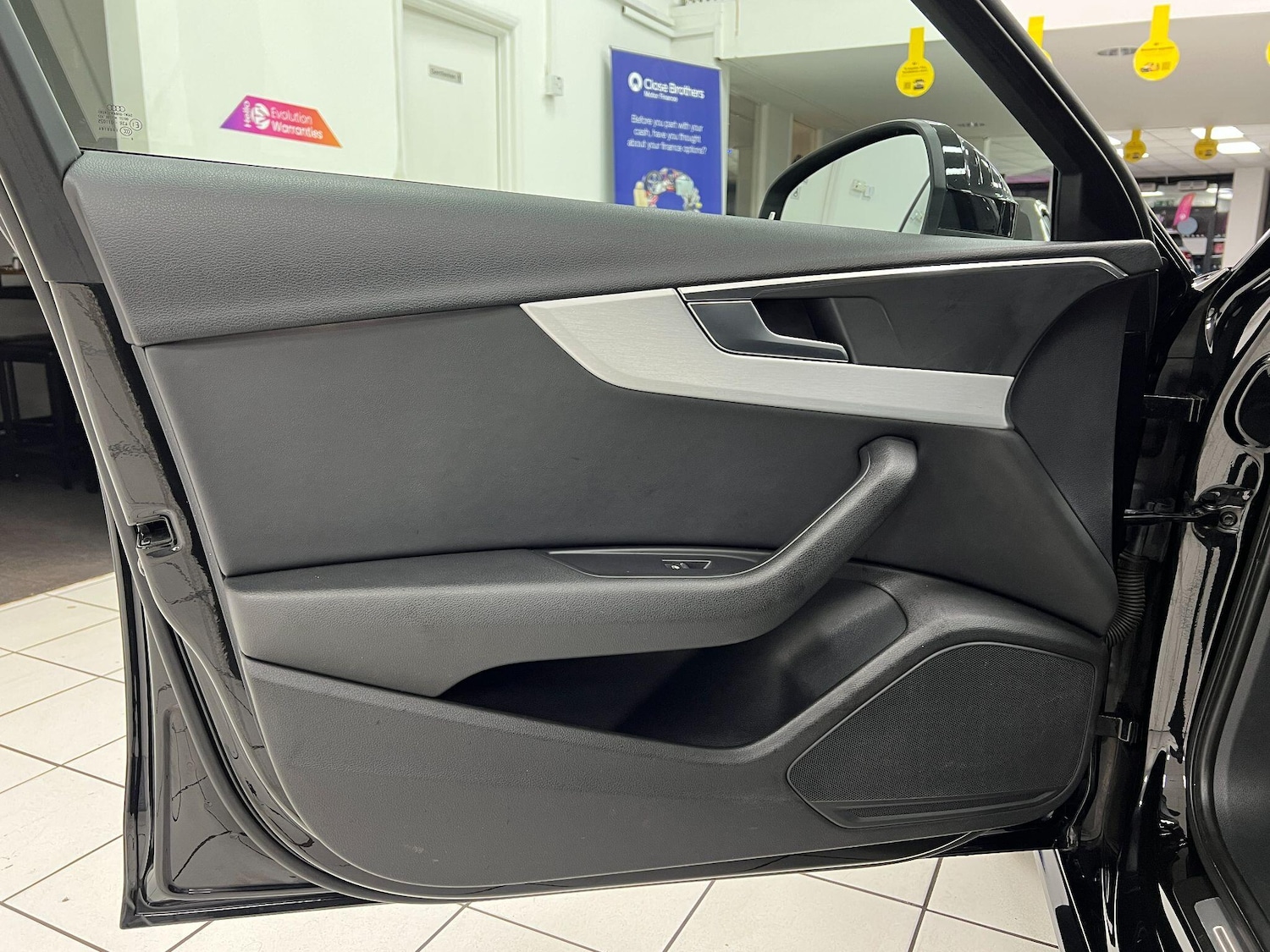 Used Audi A4 for sale - 77215749: Photo 37