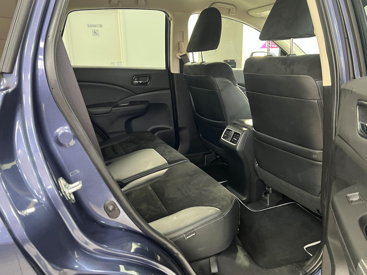 Used Honda CR-V 2017 for sale - 77057203: Photo 19