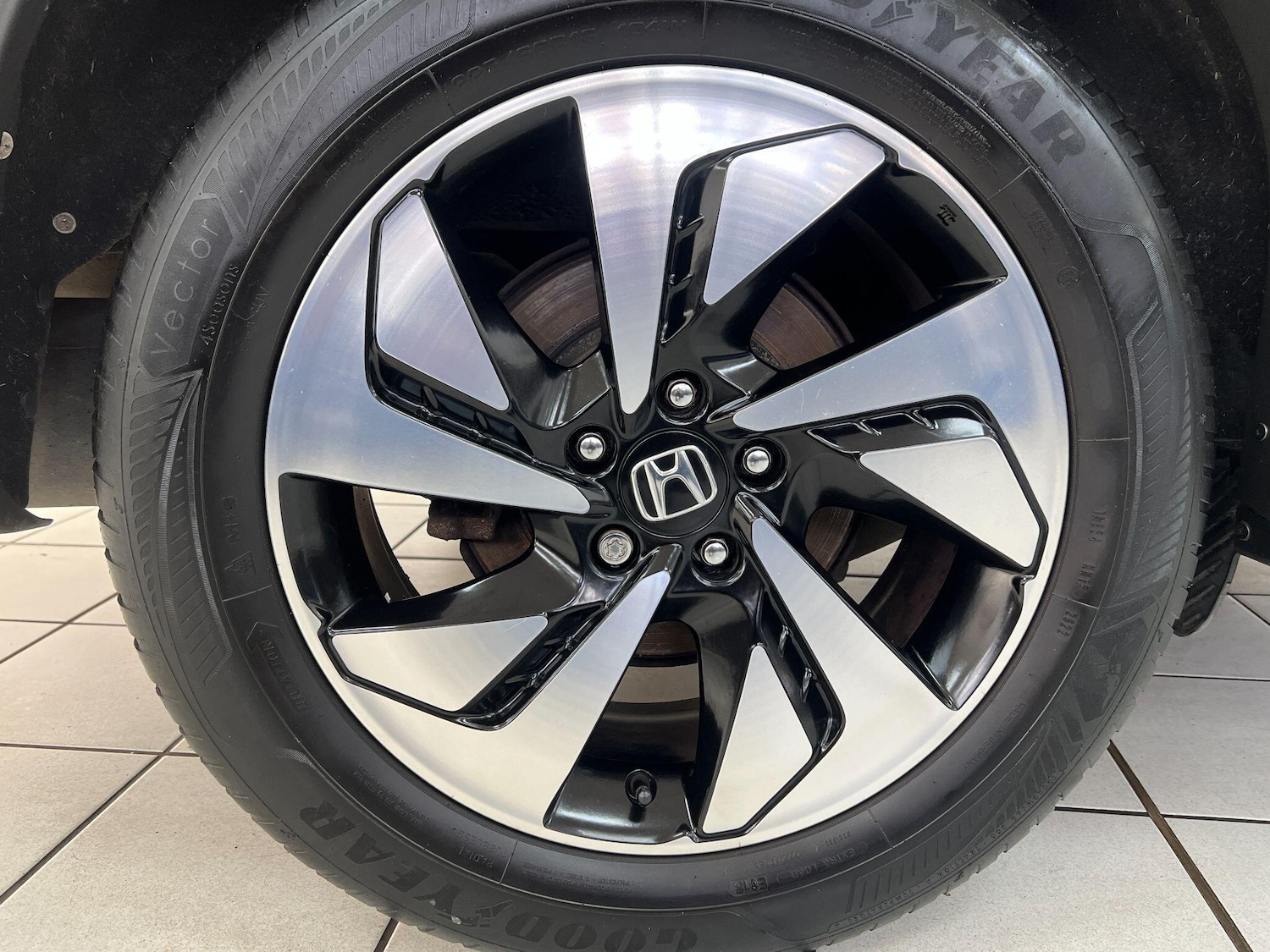 Used Honda CR-V 2017 for sale - 77057203: Photo 39