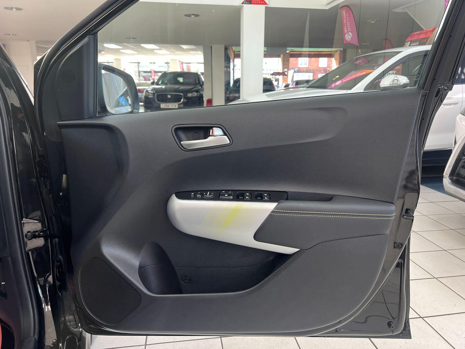 Used Kia Picanto 2023 for sale - 76899333: Photo 39