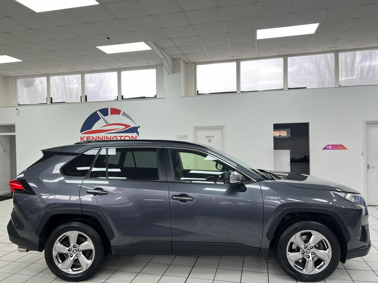 Used Toyota RAV4 2020 for sale - 77743928: Photo 20