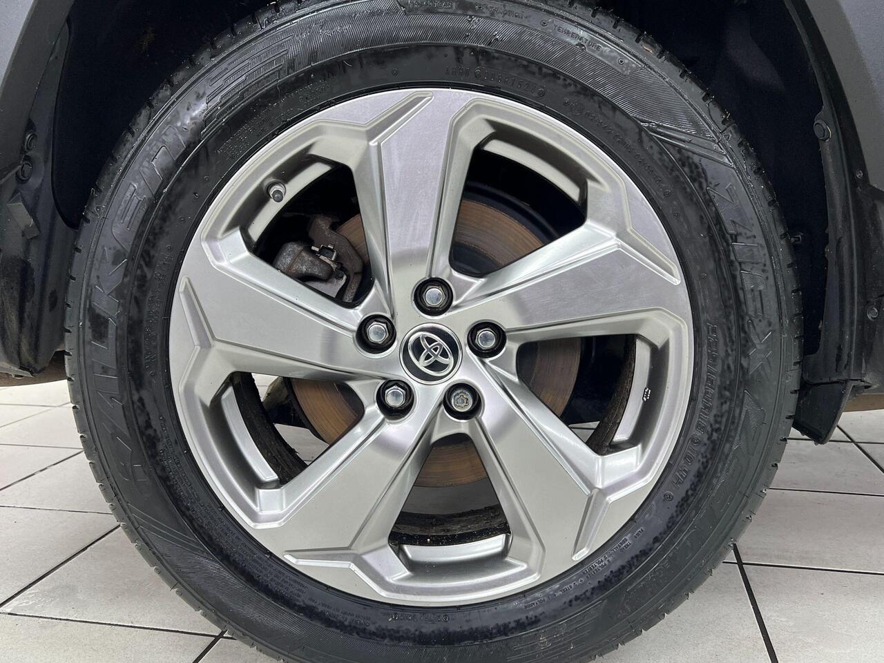 Used Toyota RAV4 2020 for sale - 77743928: Photo 42