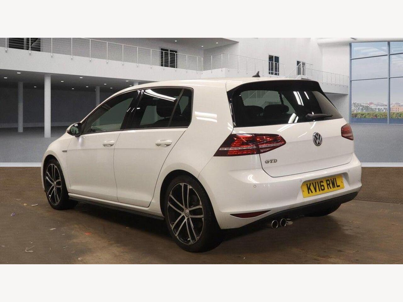 Used Volkswagen Golf 2016 for sale - 78025084: Photo 5