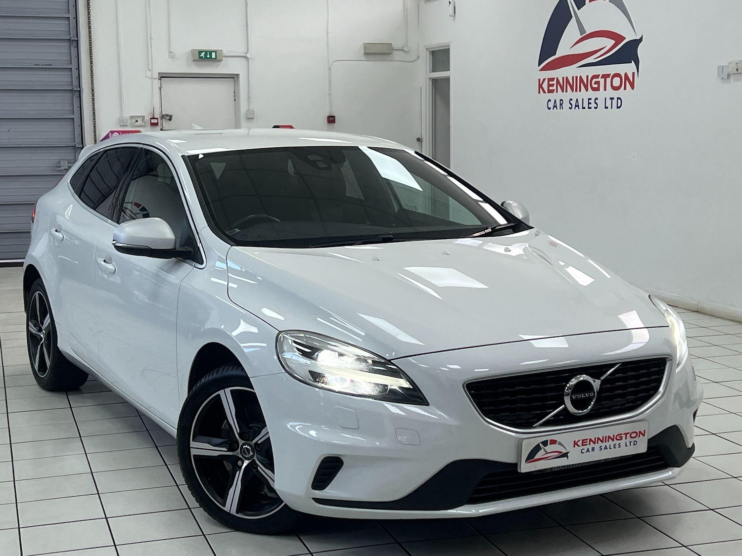 Used Volvo V40 2016 for sale - 77074561: Photo 10