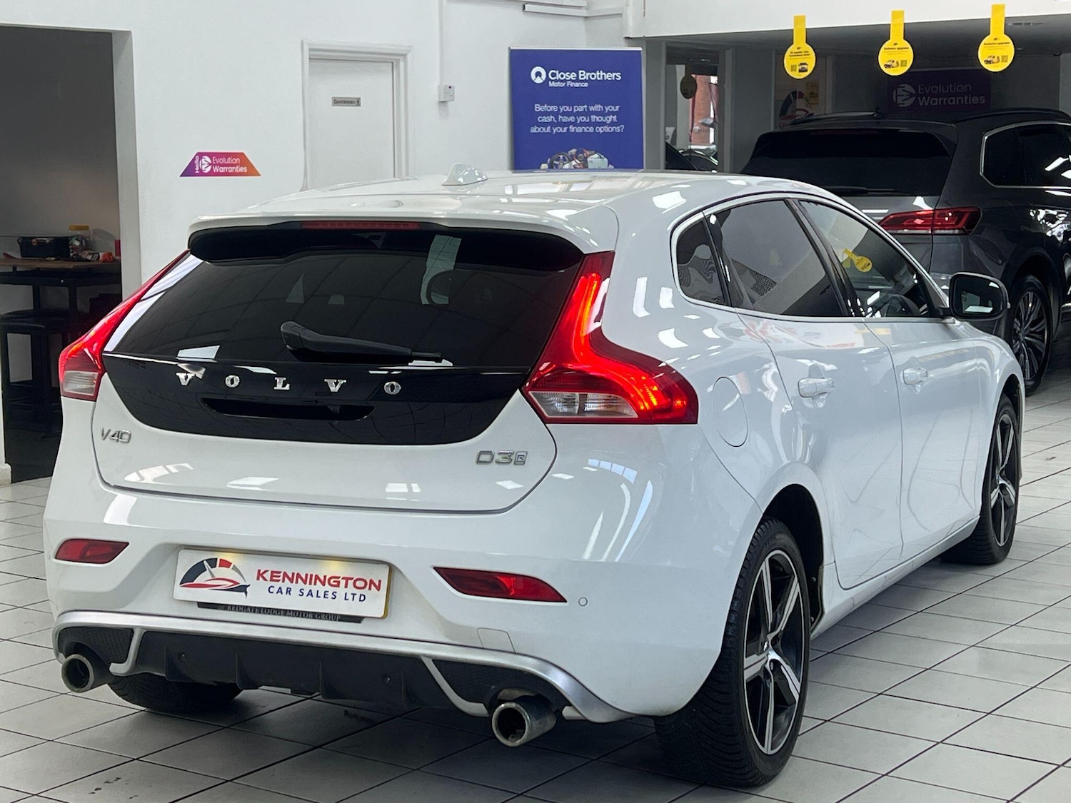 Used Volvo V40 2016 for sale - 77074561: Photo 18