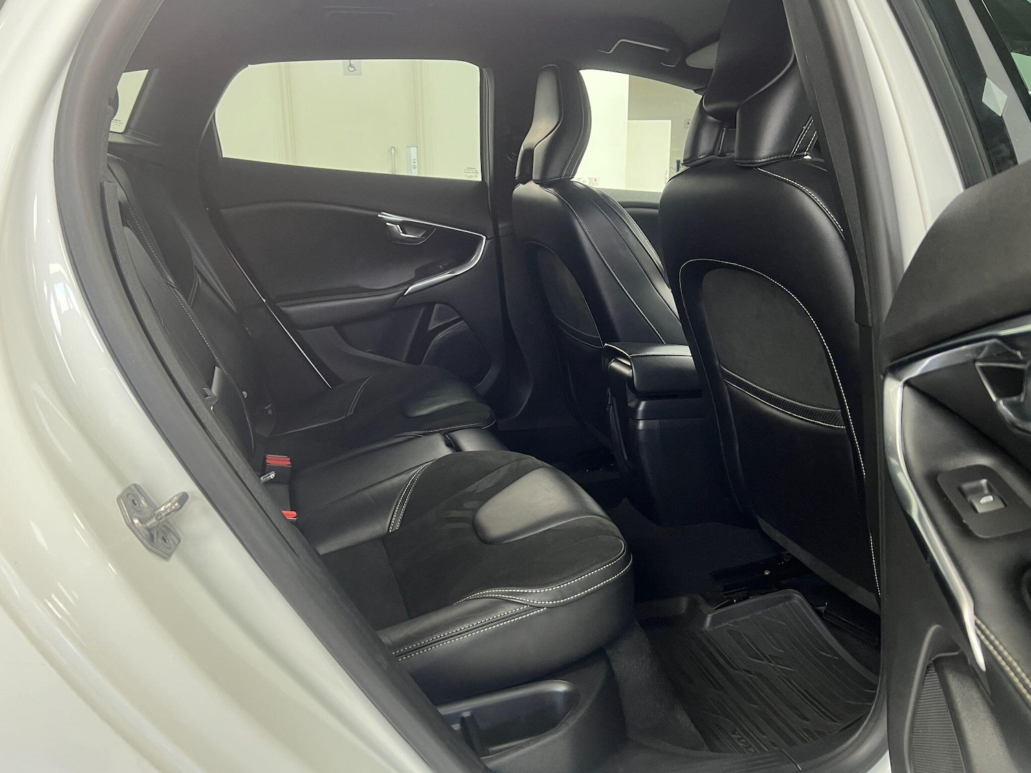 Used Volvo V40 2016 for sale - 77074561: Photo 22