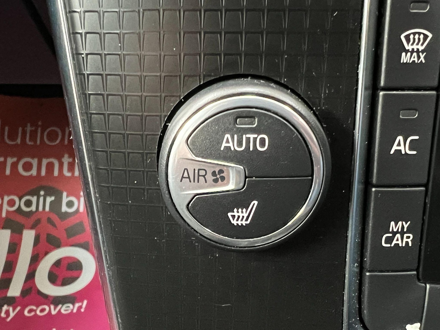 Used Volvo V40 2016 for sale - 77074561: Photo 29