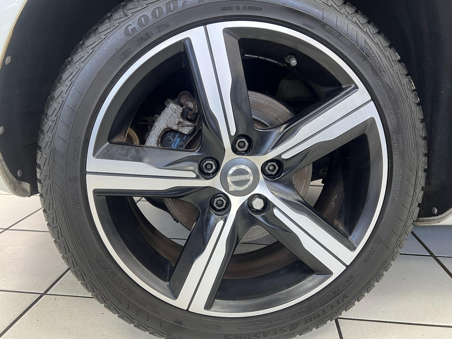 Used Volvo V40 2016 for sale - 77074561: Photo 39